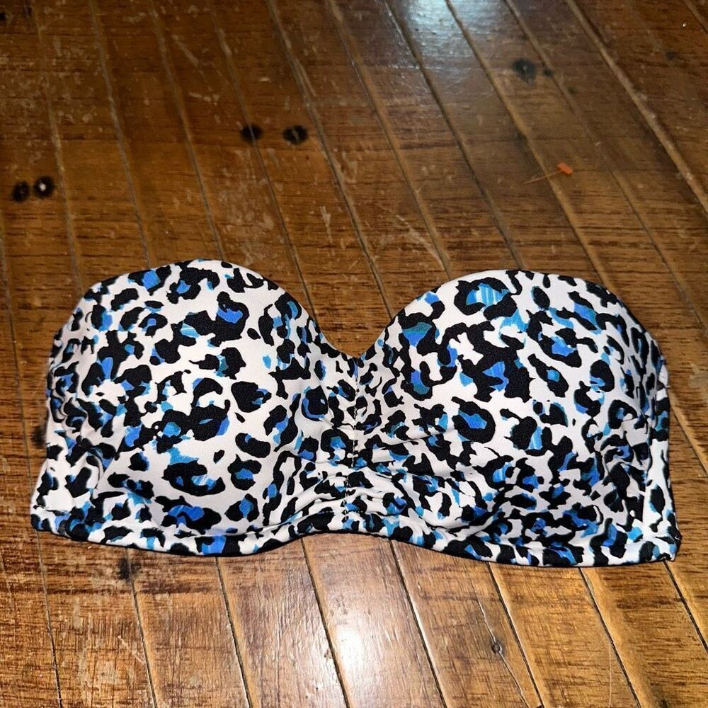 Victoria’s Secret blue leopard 32B strapless bikini top